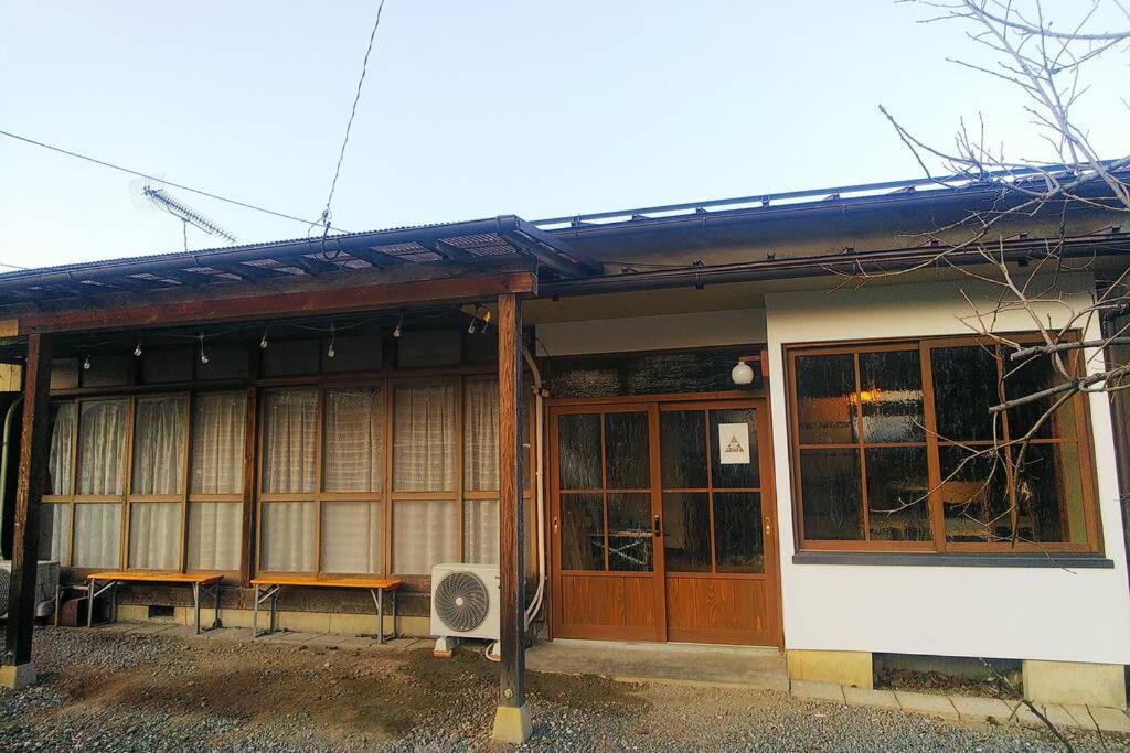 Apartamento まるまる貸切一軒家 ゆっくり過ごせる民泊 武甲ステイ Yokoze Exterior foto